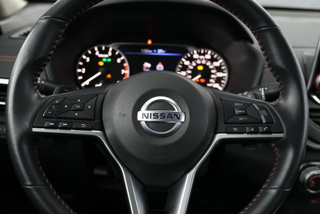 2022 Nissan Altima 2.5 SR 16