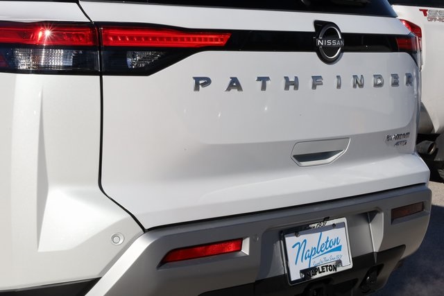 2025 Nissan Pathfinder Platinum 7