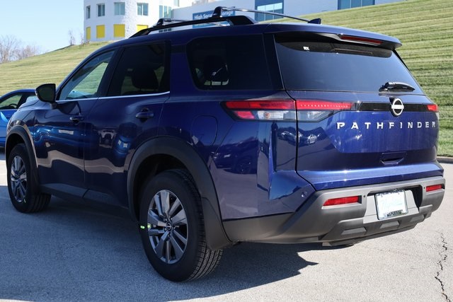 2025 Nissan Pathfinder SV 6