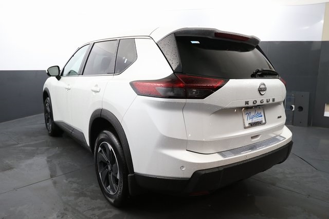 2025 Nissan Rogue SV 6