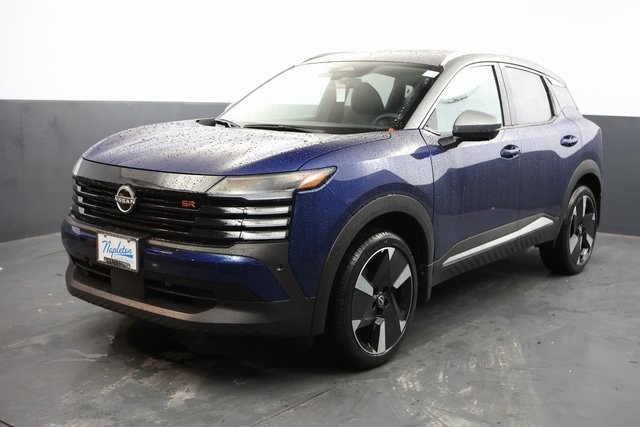 2025 Nissan Kicks SR 4