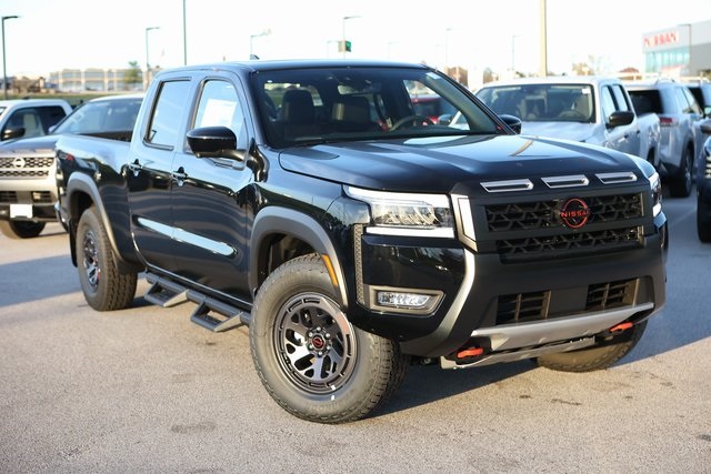 2025 Nissan Frontier PRO-4X 2