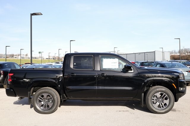 2025 Nissan Frontier SV 4