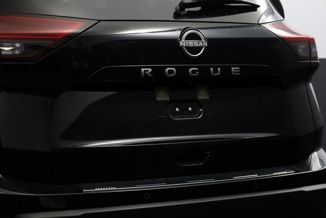 2025 Nissan Rogue SV 6