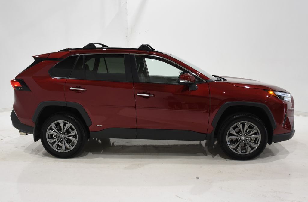 2022 Toyota RAV4 Hybrid Limited 3