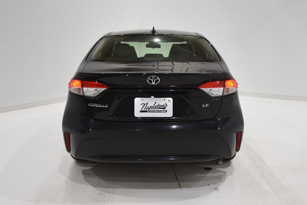 2022 Toyota Corolla LE 5