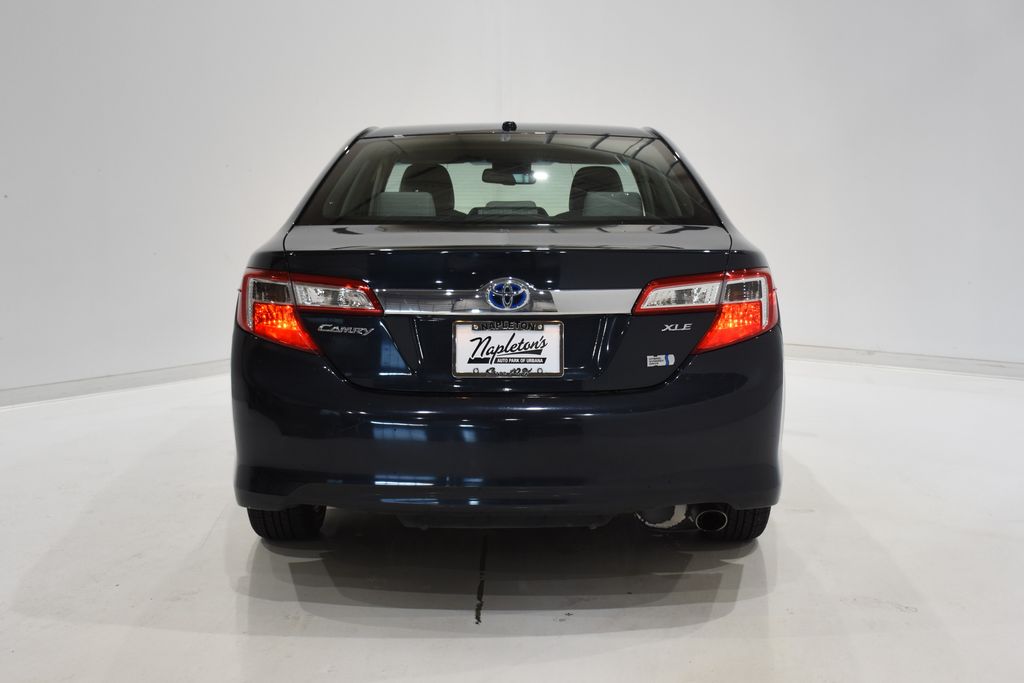 2013 Toyota Camry Hybrid XLE 5