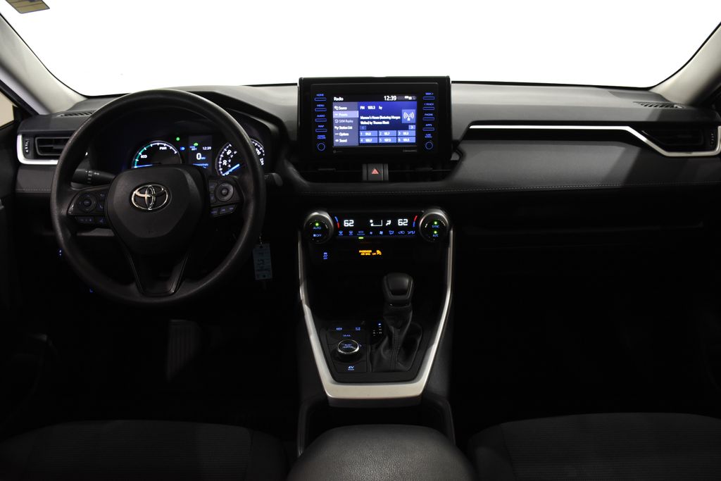 2022 Toyota RAV4 Hybrid LE 11