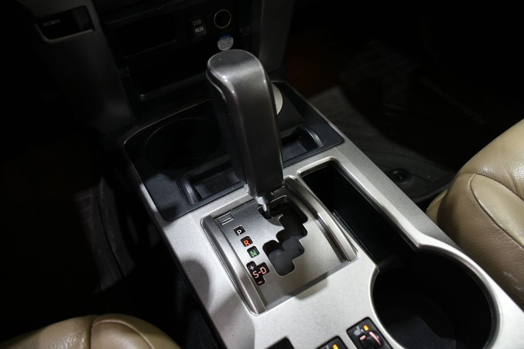 2013 Toyota 4Runner Limited 18