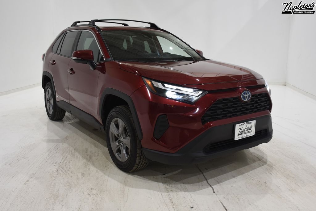 2022 Toyota RAV4 Hybrid XLE 1