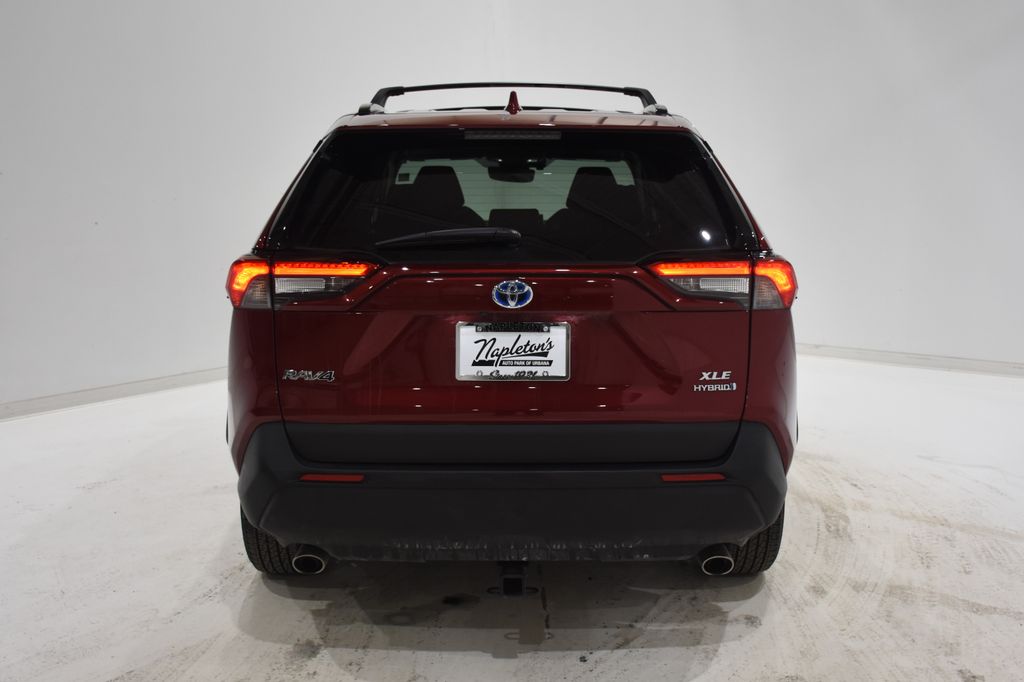 2022 Toyota RAV4 Hybrid XLE 5