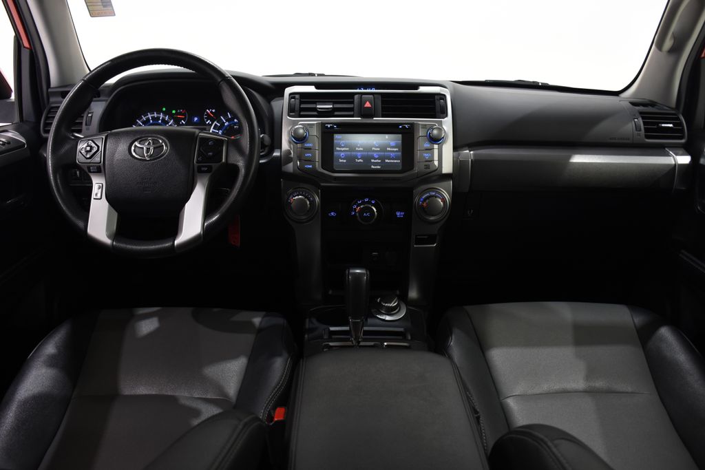 2019 Toyota 4Runner SR5 Premium 8