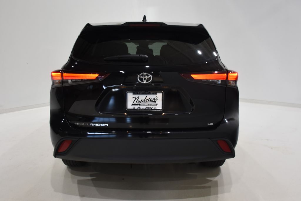 2024 Toyota Highlander LE 5