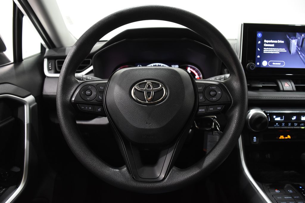 2023 Toyota RAV4 LE 10