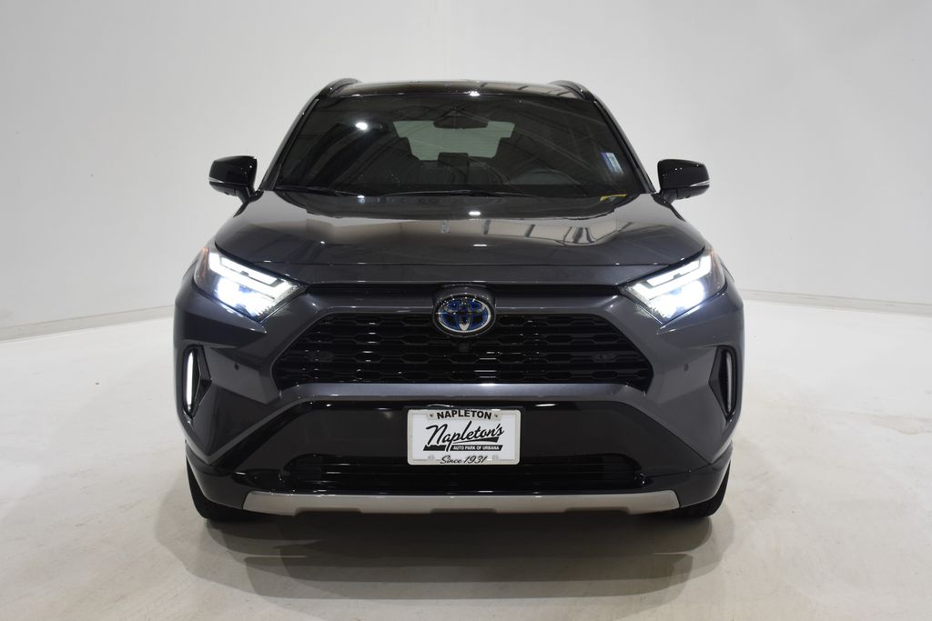 2022 Toyota RAV4 Hybrid XSE 2