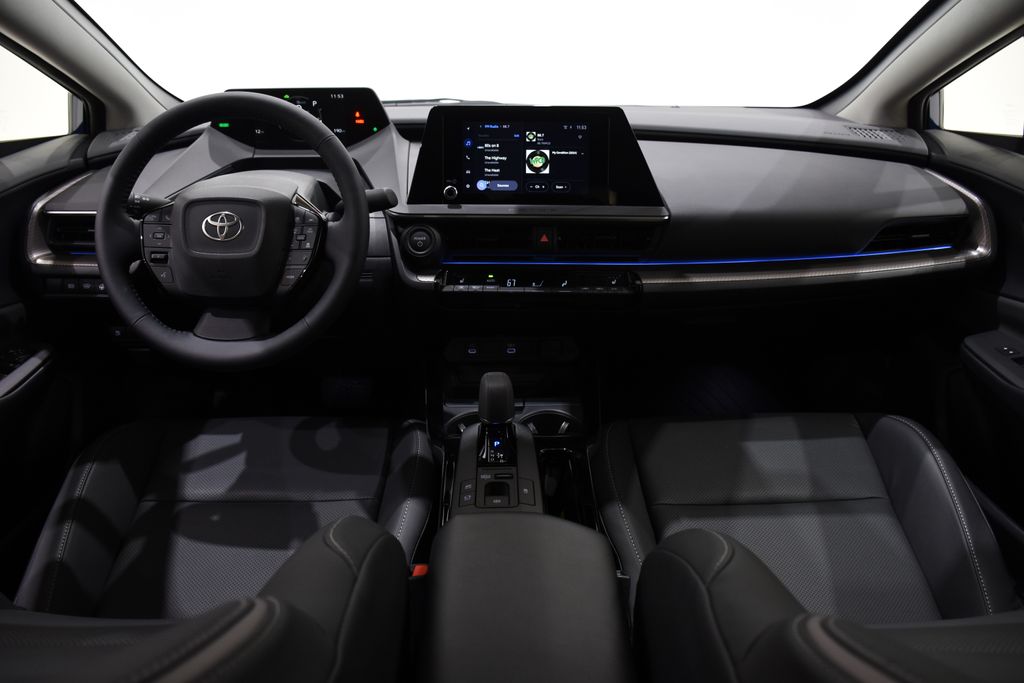 2024 Toyota Prius XLE 8