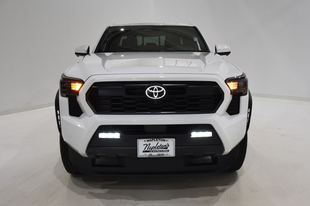 2024 Toyota Tacoma Hybrid TRD Off Road 2