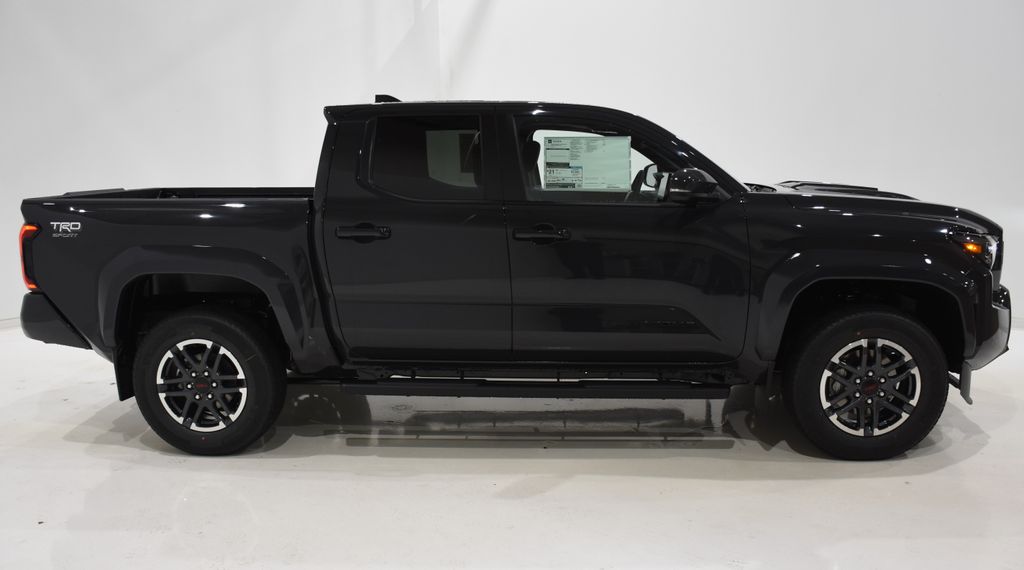 2024 Toyota Tacoma TRD Sport 3