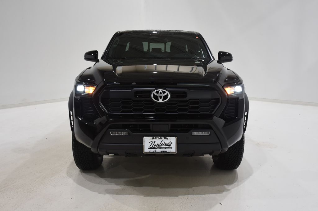 2024 Toyota Tacoma TRD Off-Road 2