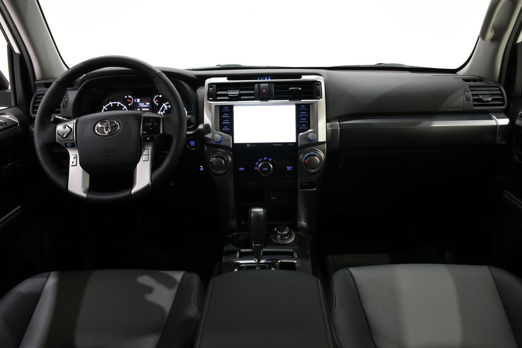 2024 Toyota 4Runner SR5 Premium 8