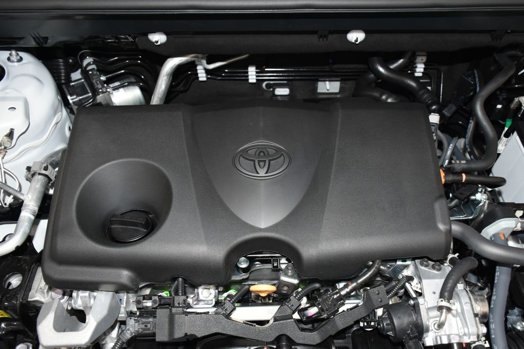 2024 Toyota RAV4 XLE 7