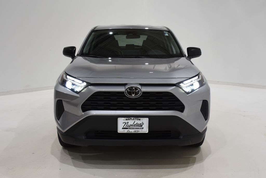 2023 Toyota RAV4 LE 2