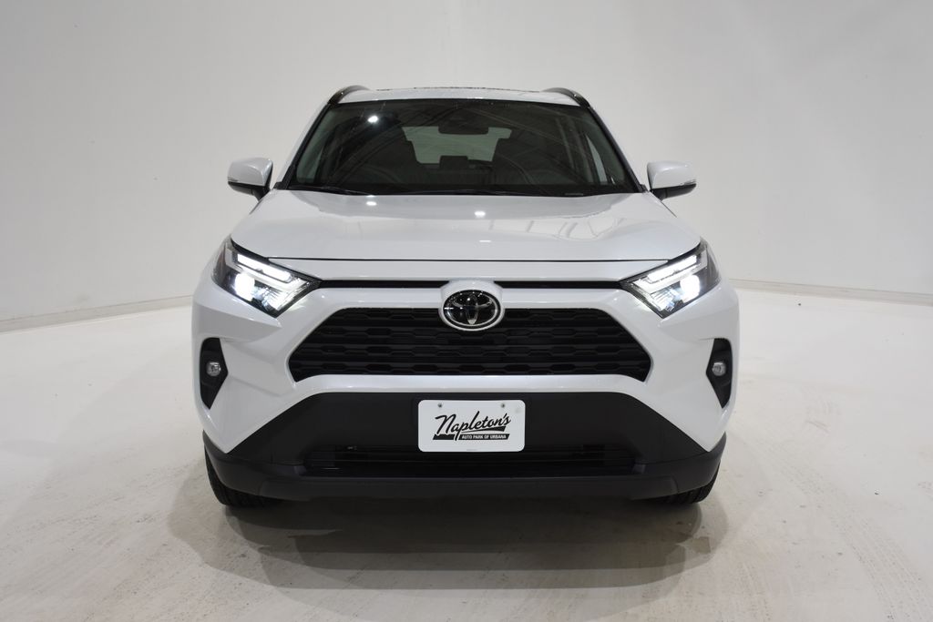 2025 Toyota RAV4 XLE Premium 2