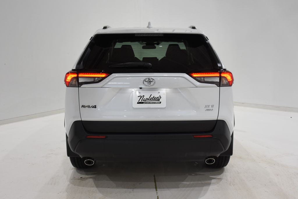 2025 Toyota RAV4 XLE Premium 5