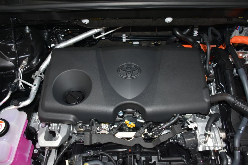 2024 Toyota RAV4 Hybrid XSE 7