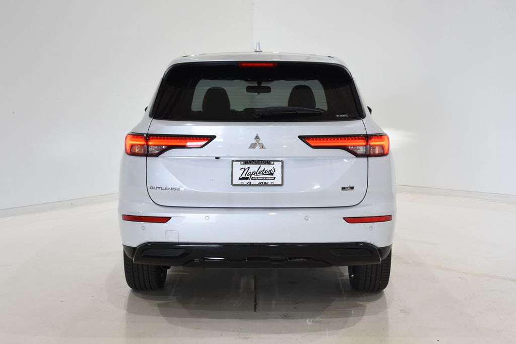 2024 Mitsubishi Outlander SE Black Edition w/Pano Roof 5