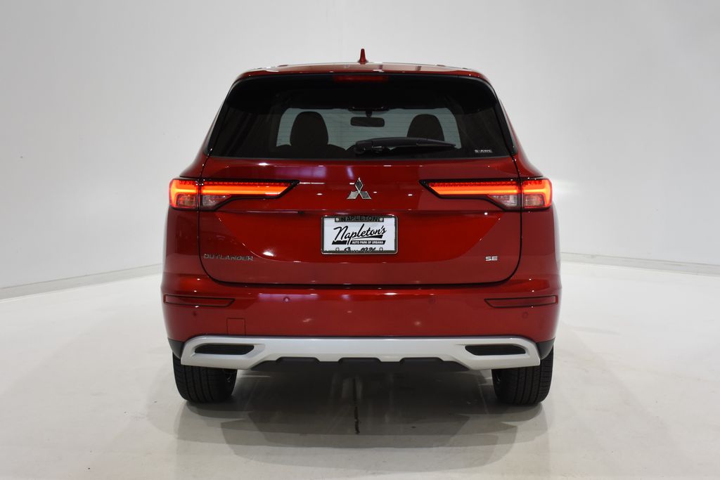 2024 Mitsubishi Outlander SE 5