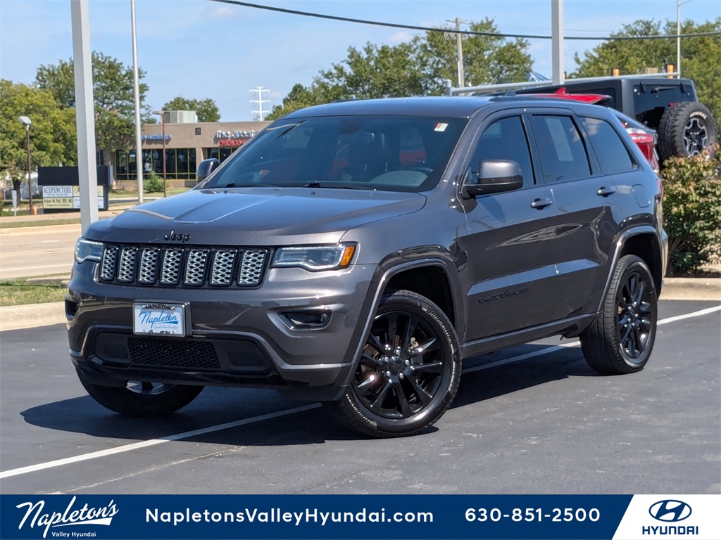 2020 Jeep Grand Cherokee Altitude 1