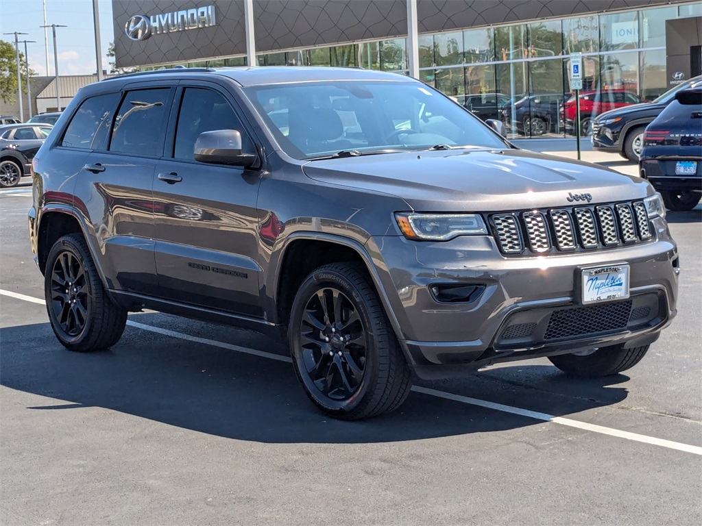 2020 Jeep Grand Cherokee Altitude 3