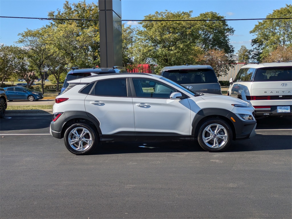 2023 Hyundai Kona SEL 4