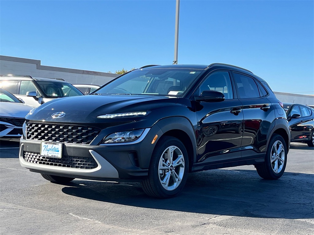 2023 Hyundai Kona SEL 3