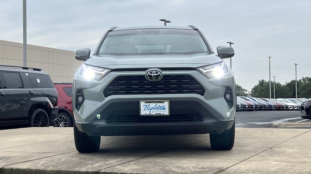 2023 Toyota RAV4 XLE Premium 2