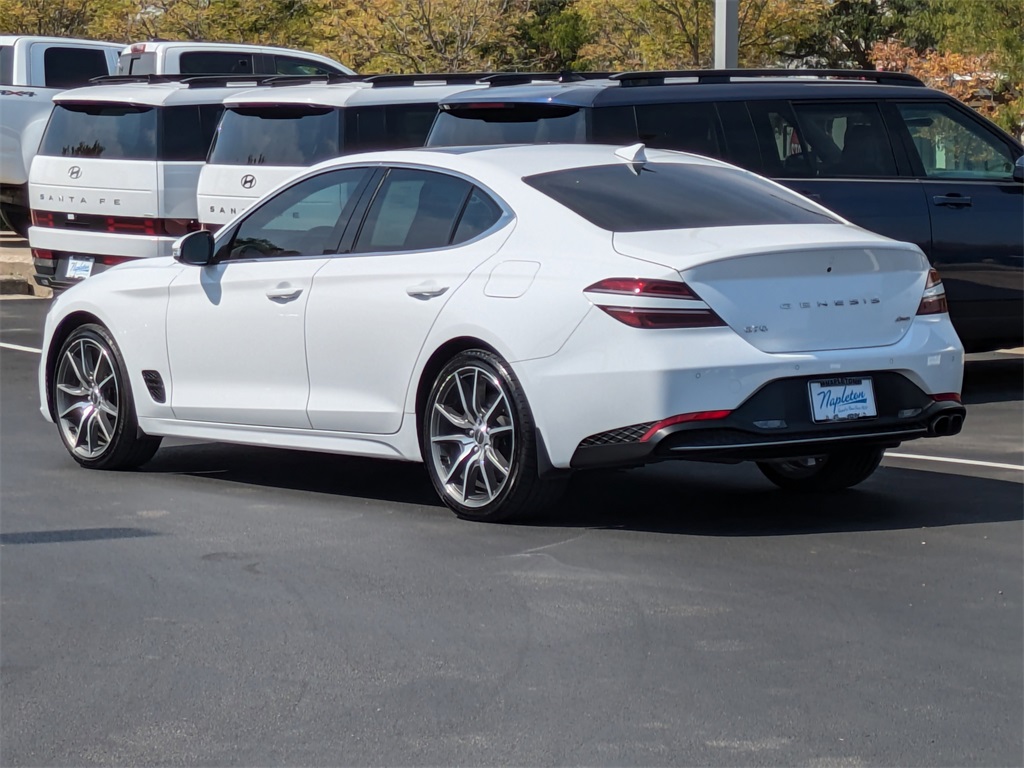 2022 Genesis G70 2.0T 7