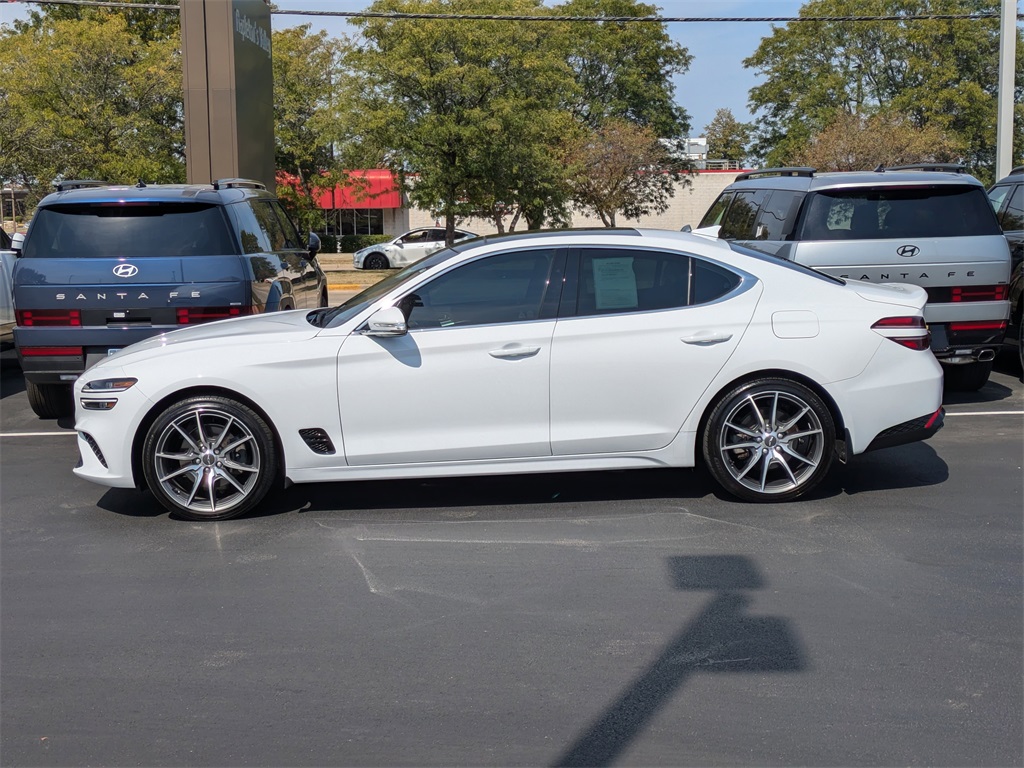 2022 Genesis G70 2.0T 8