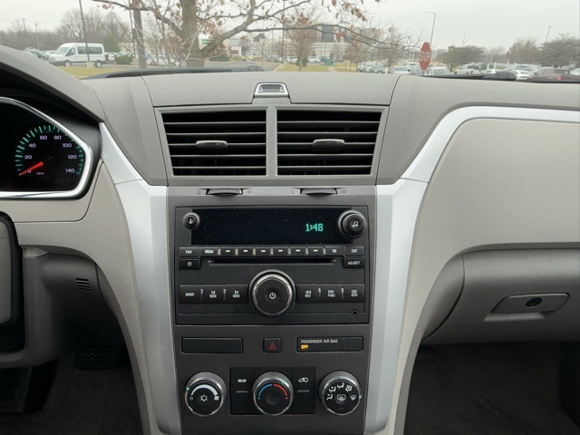 2012 Chevrolet Traverse LS 17