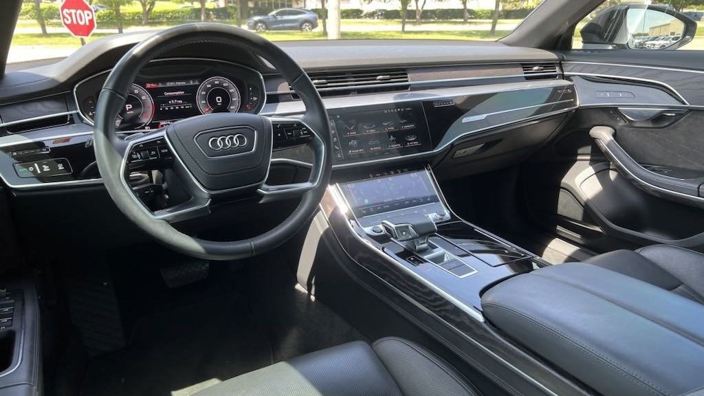2021 Audi A8 4.0 9