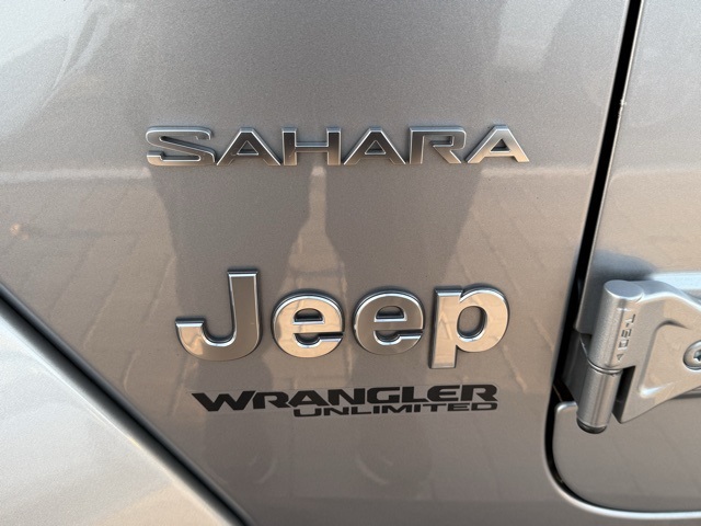 2018 Jeep Wrangler Unlimited Sahara 7