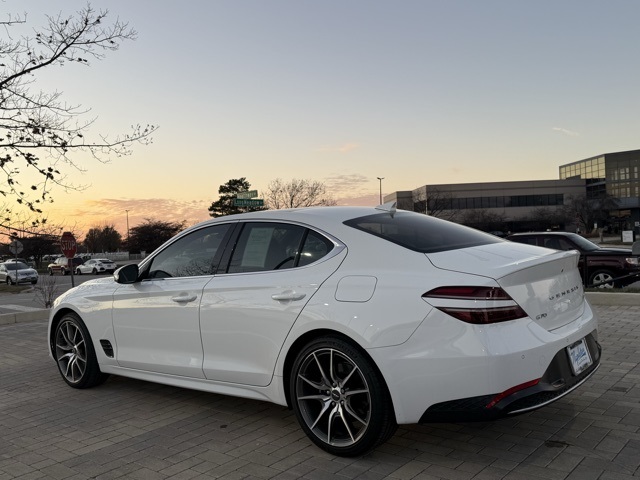 2022 Genesis G70 2.0T 6