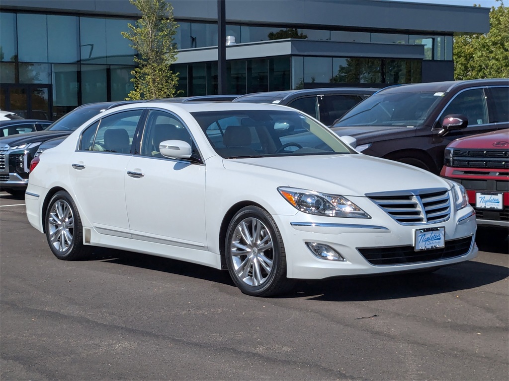 2013 Hyundai Genesis 3.8 3