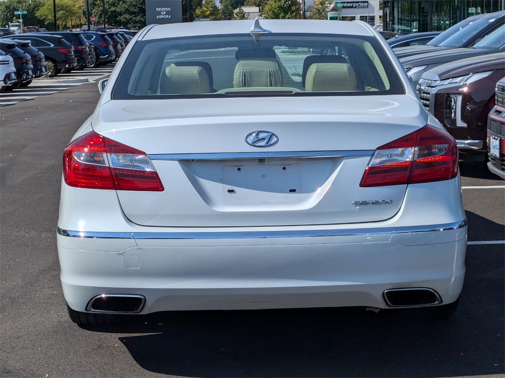 2013 Hyundai Genesis 3.8 6