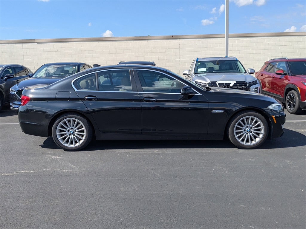 2011 BMW 5 Series 535i 4