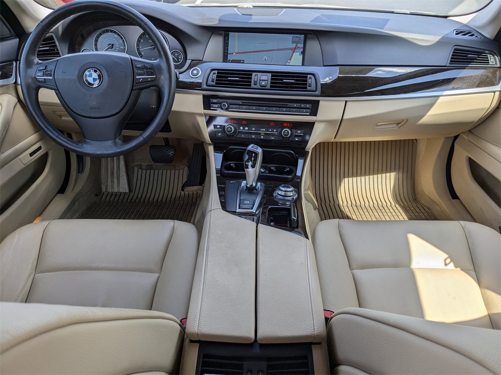 2011 BMW 5 Series 535i 22