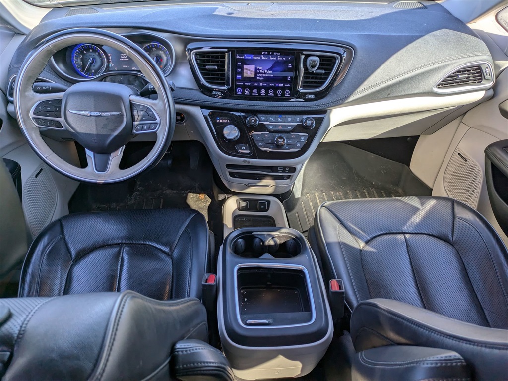 2017 Chrysler Pacifica Limited 12