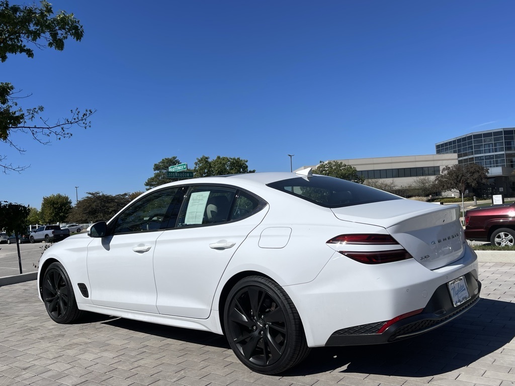 2023 Genesis G70 2.0T 6