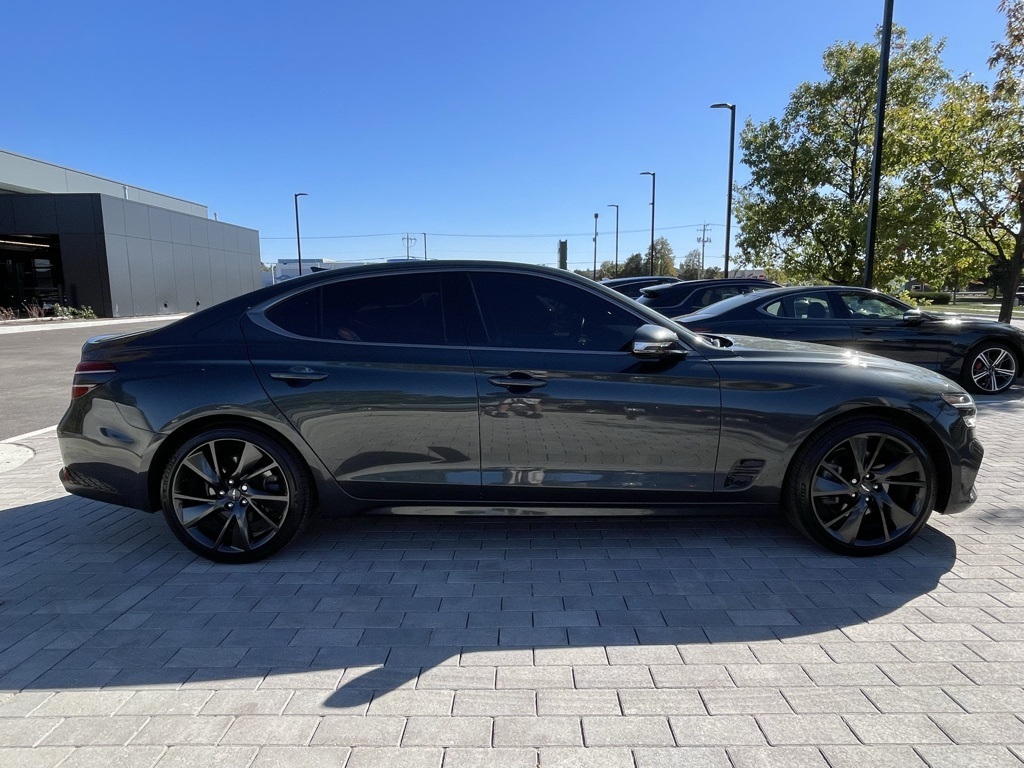 2023 Genesis G70 2.0T 4