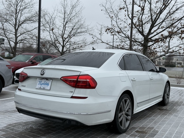 2016 Volkswagen Passat 1.8T R-Line 5